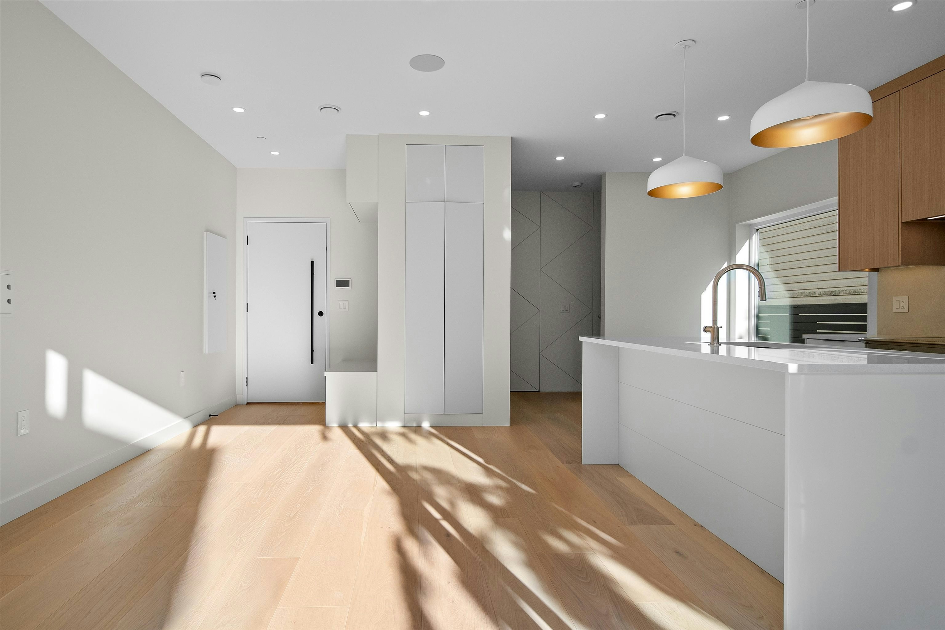 5407 Wales Street, Vancouver, BC, V5R 3M9 - 13