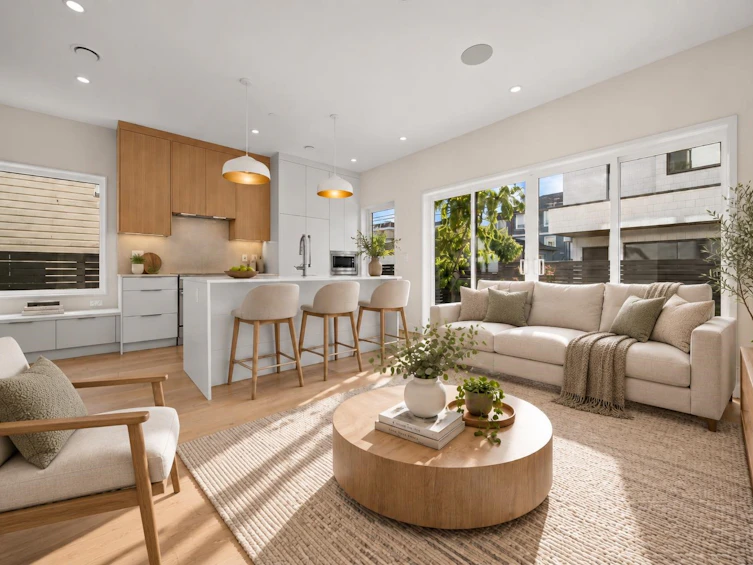 5407 Wales Street, Vancouver, BC, V5R 3M9 - 2