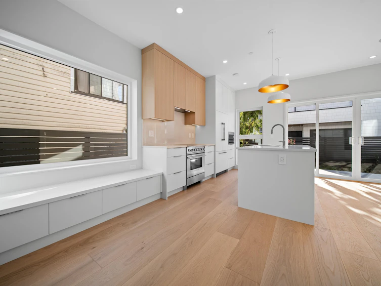5407 Wales Street, Vancouver, BC, V5R 3M9 - 5