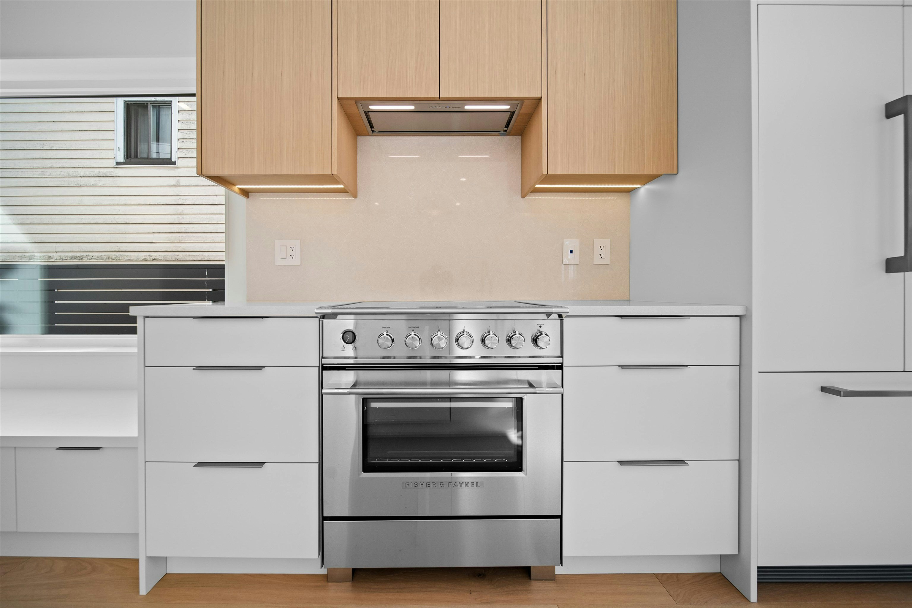 5407 Wales Street, Vancouver, BC, V5R 3M9 - 9