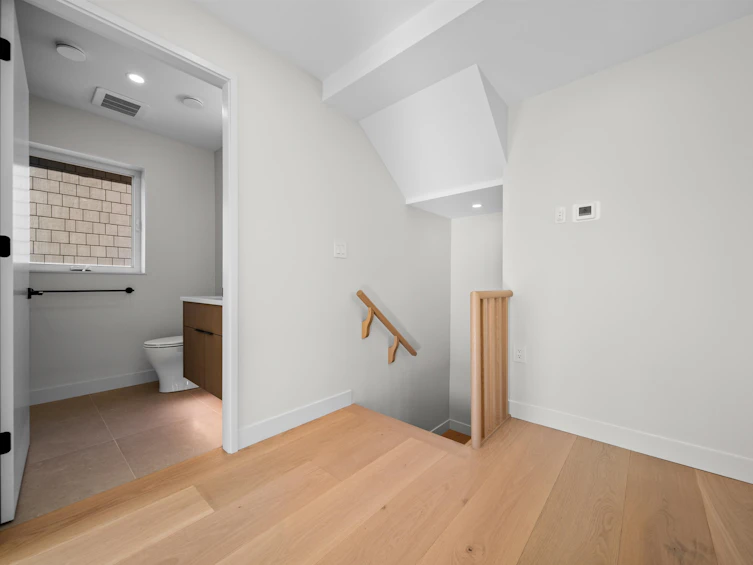 5407 Wales Street, Vancouver, BC, V5R 3M9 - 30
