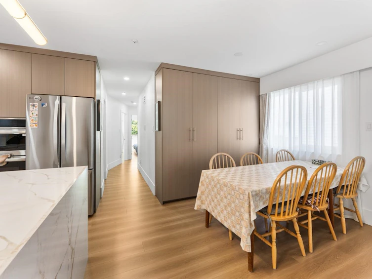 310 16th Avenue, Vancouver, BC, V5T 2T6 - 5