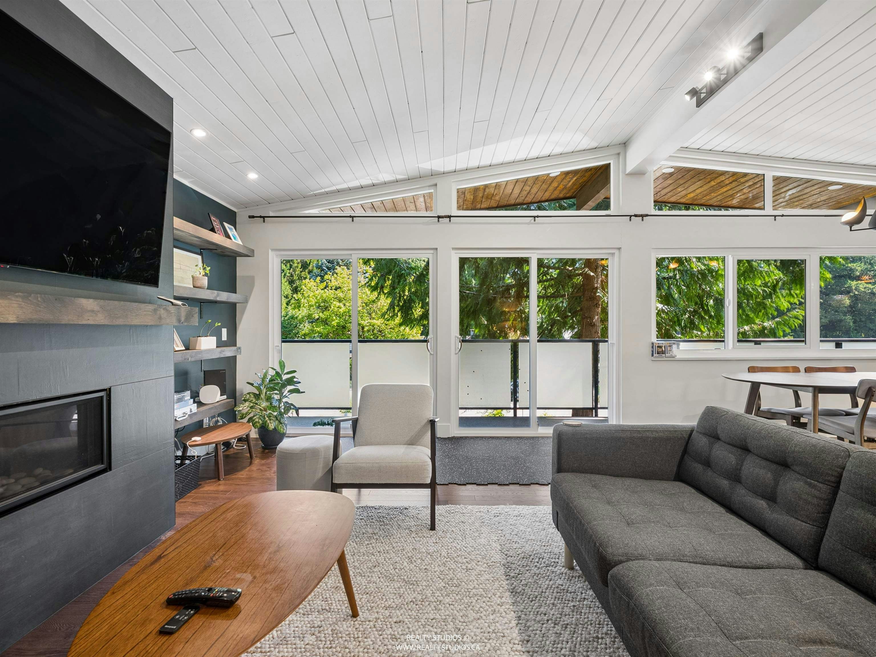 4651 Hoskins Road, North Vancouver, BC, V7K 2R2