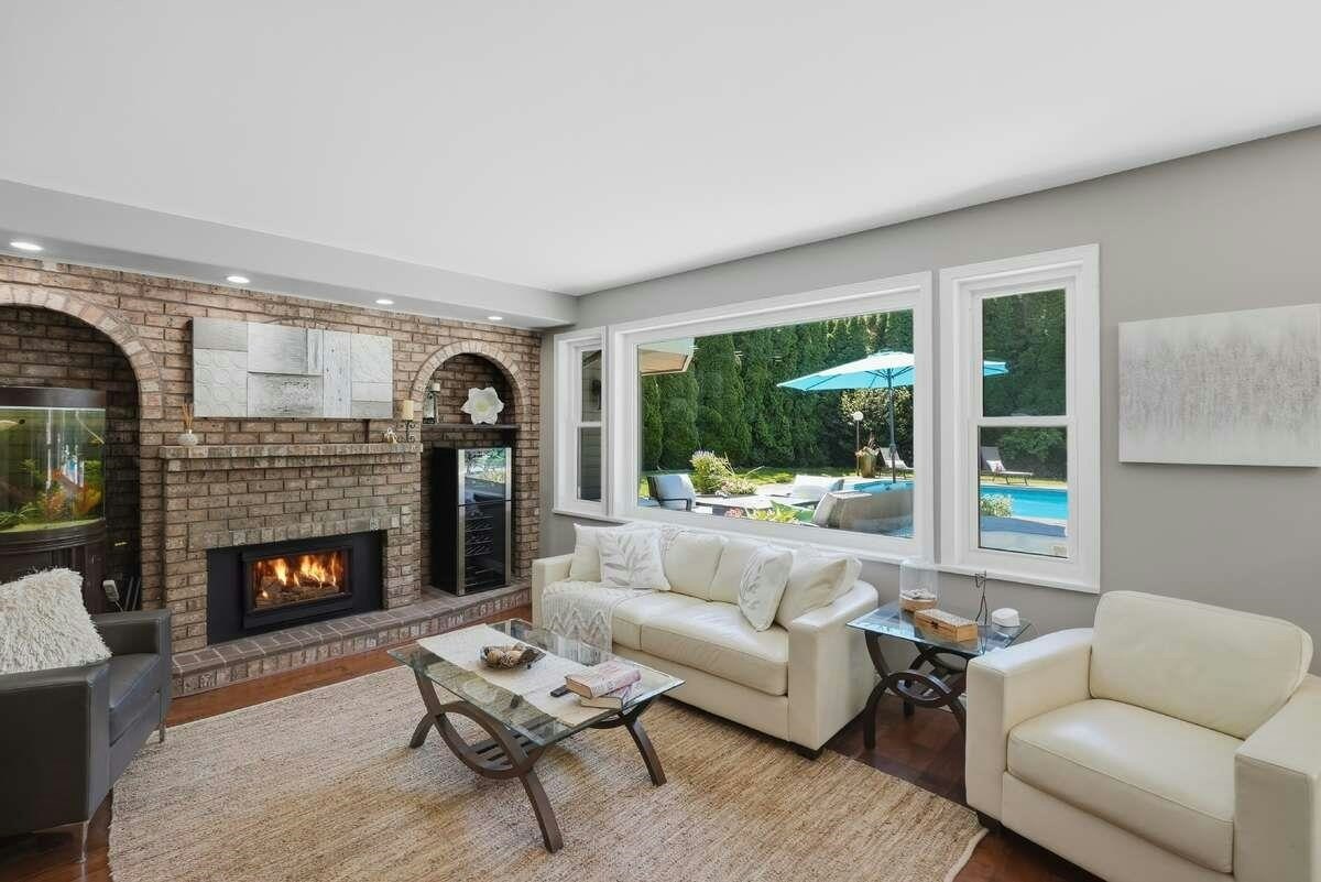 13446 19 Avenue, Surrey, BC, V4A 9C7
