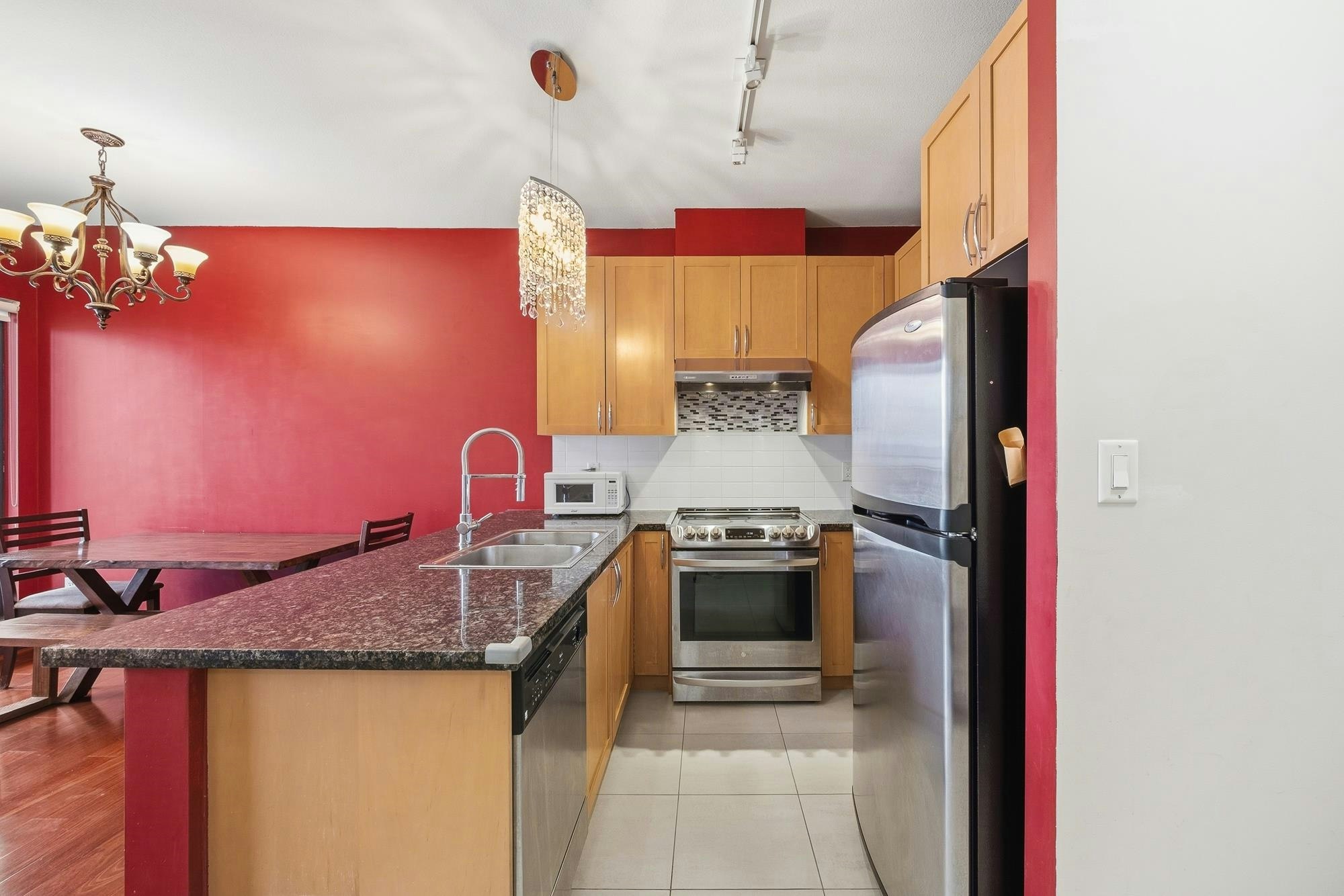 1801-6833 Station Hill Drive, Burnaby, BC, V3N 5E1 - 3