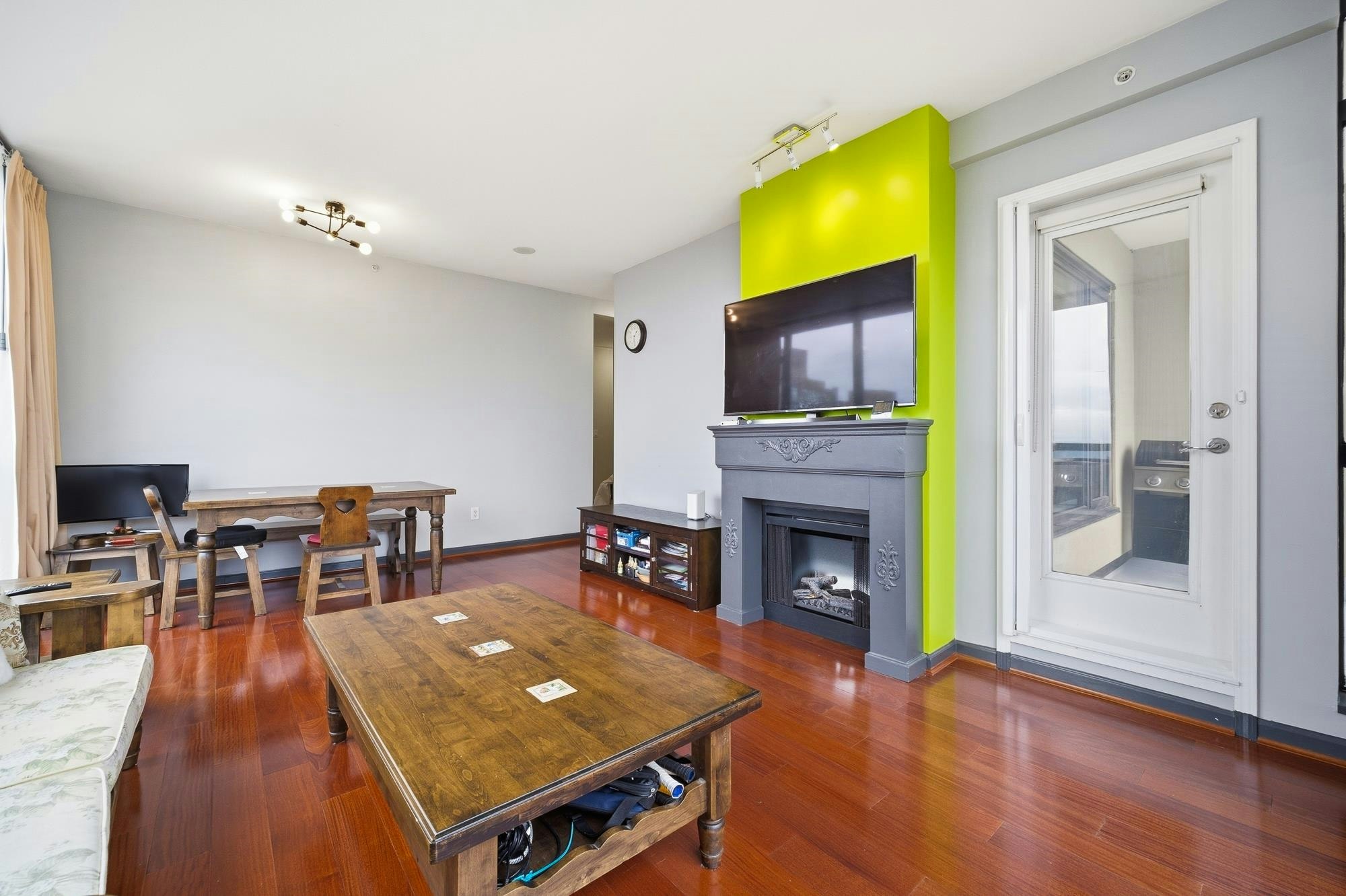 1801-6833 Station Hill Drive, Burnaby, BC, V3N 5E1 - 5