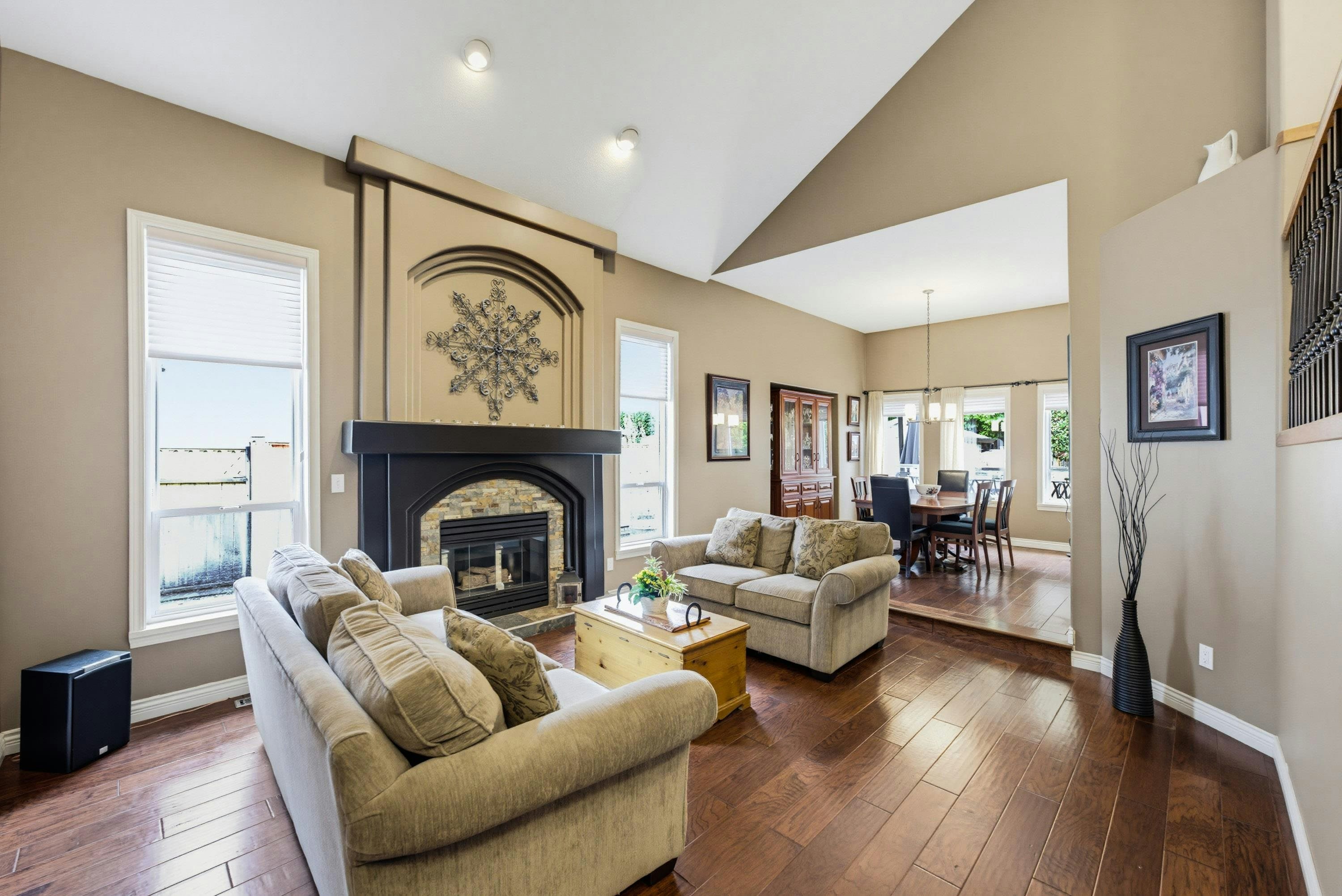 9117 207b Street - 5