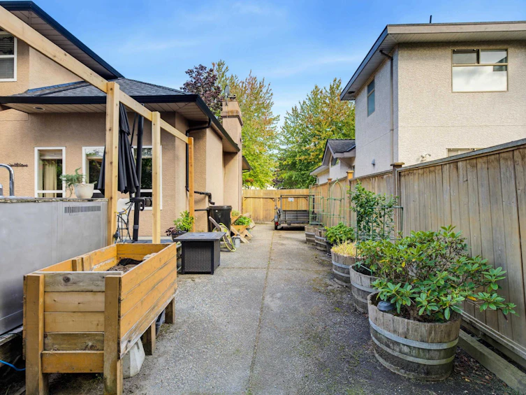 9117 207b Street, Langley, BC, V1M 2P5 - 40