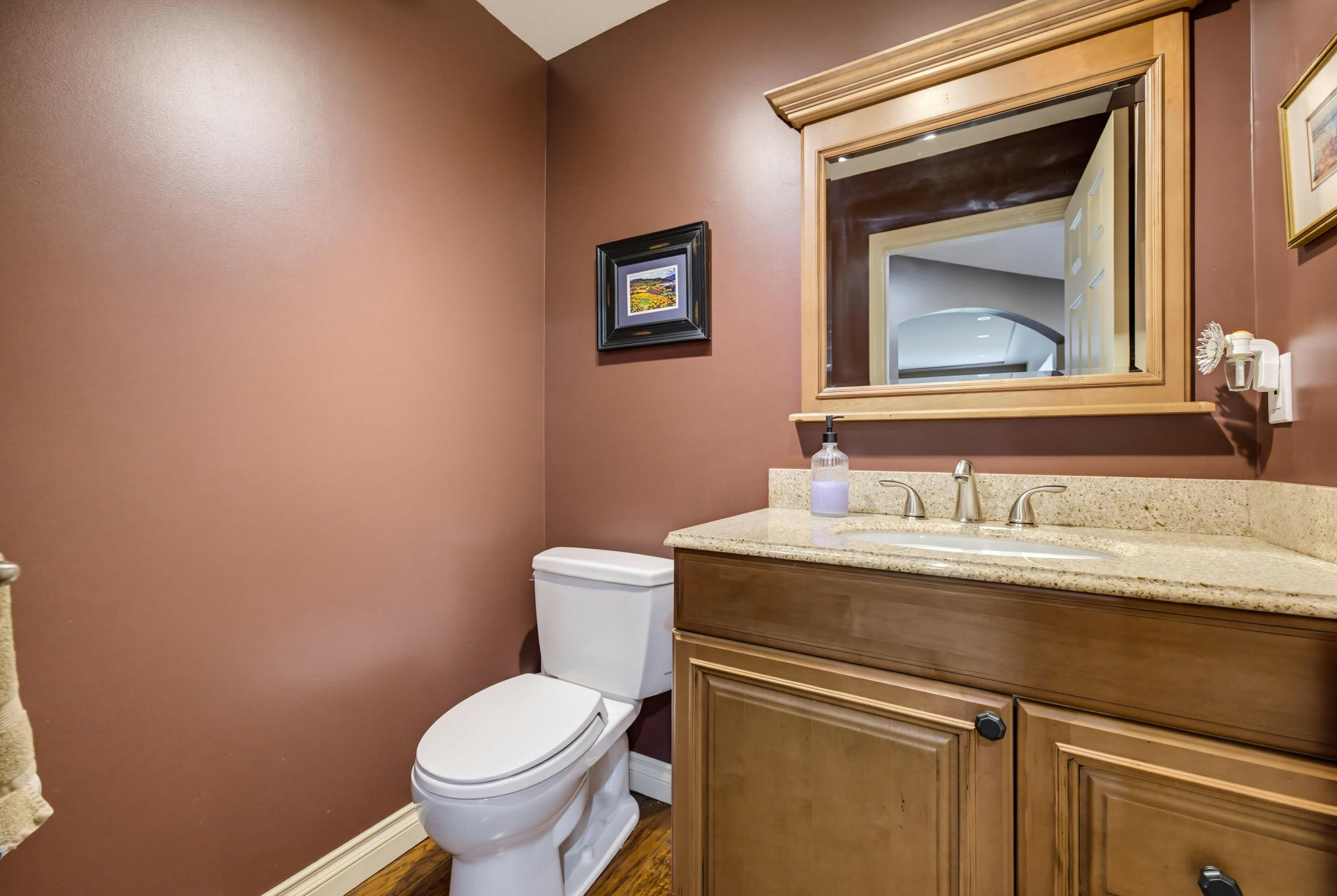 9117 207b Street, Langley, BC, V1M 2P5 - 9