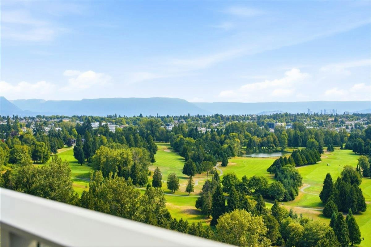 2207-7418 Paulson Street, Vancouver, BC, V6P 0K2