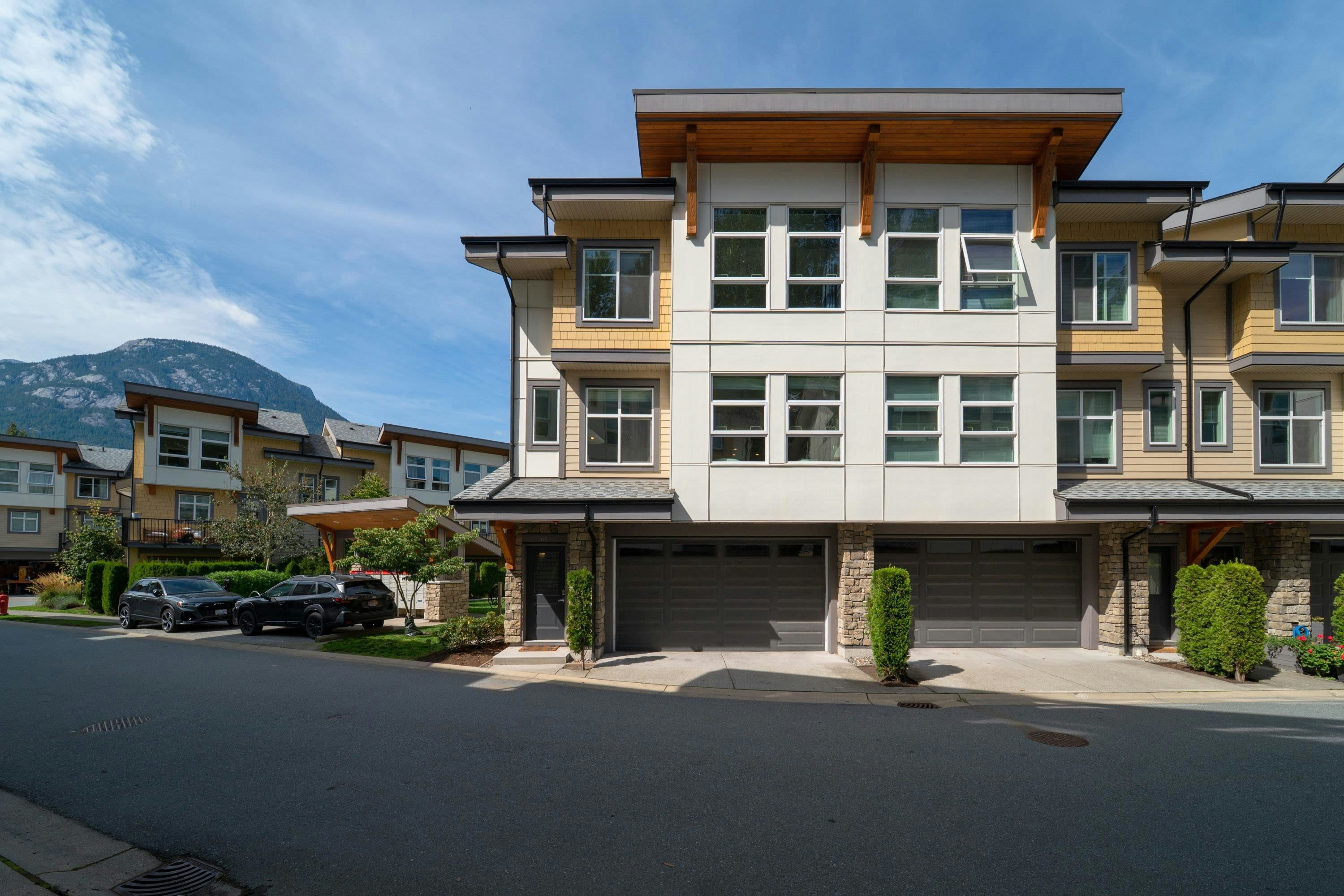 61-39548 Loggers Lane - 2