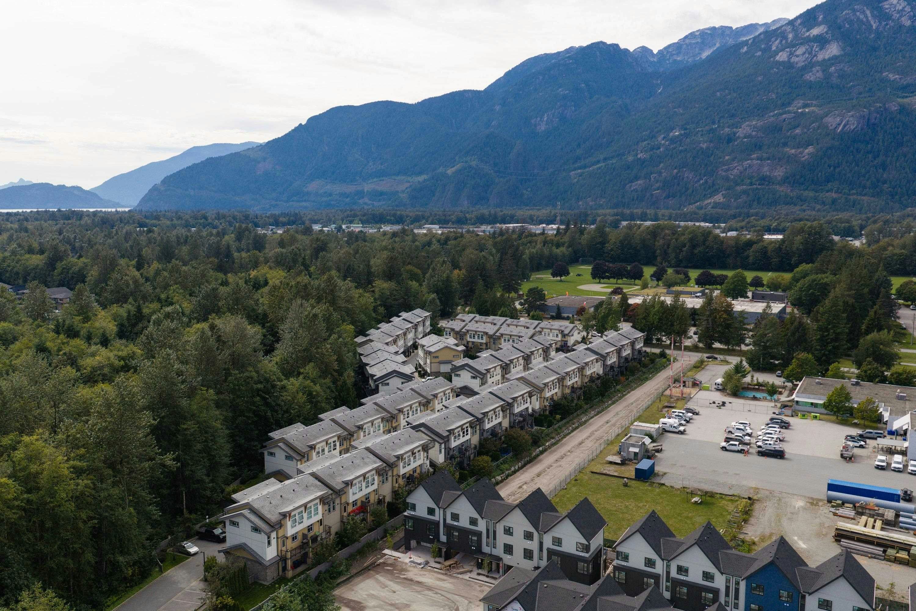 61-39548 Loggers Lane, Squamish, BC, V8B 0V7 - 38