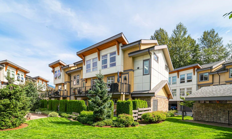 61-39548 Loggers Lane