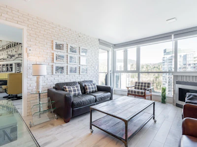 1806-235 Guildford Way - 4