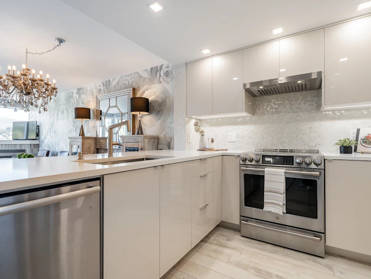 1806-235 Guildford Way, Port Moody, BC, V3H 5L8 - 11