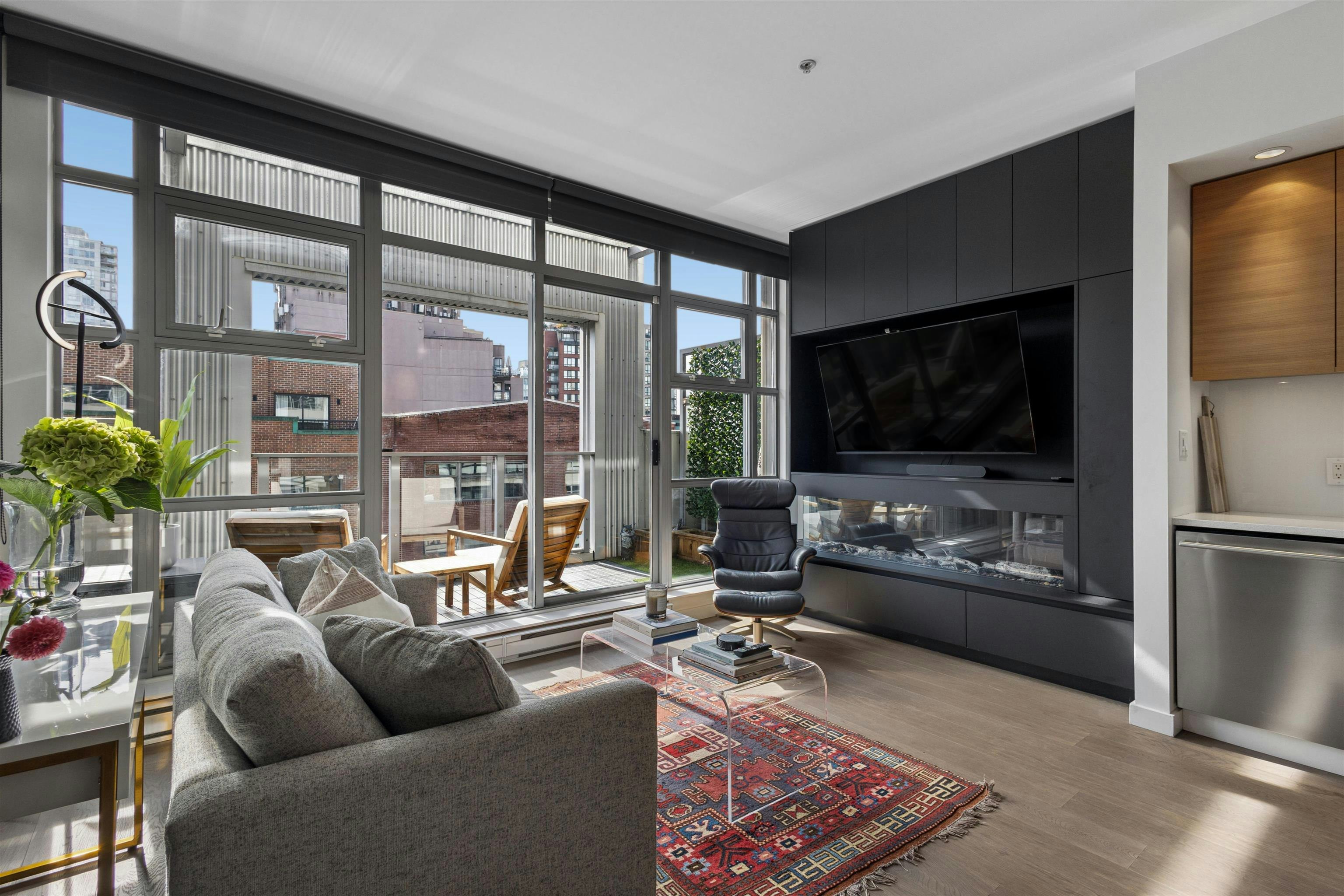 503-1228 Homer Street, Vancouver, BC, V6B 2Y5 - 2