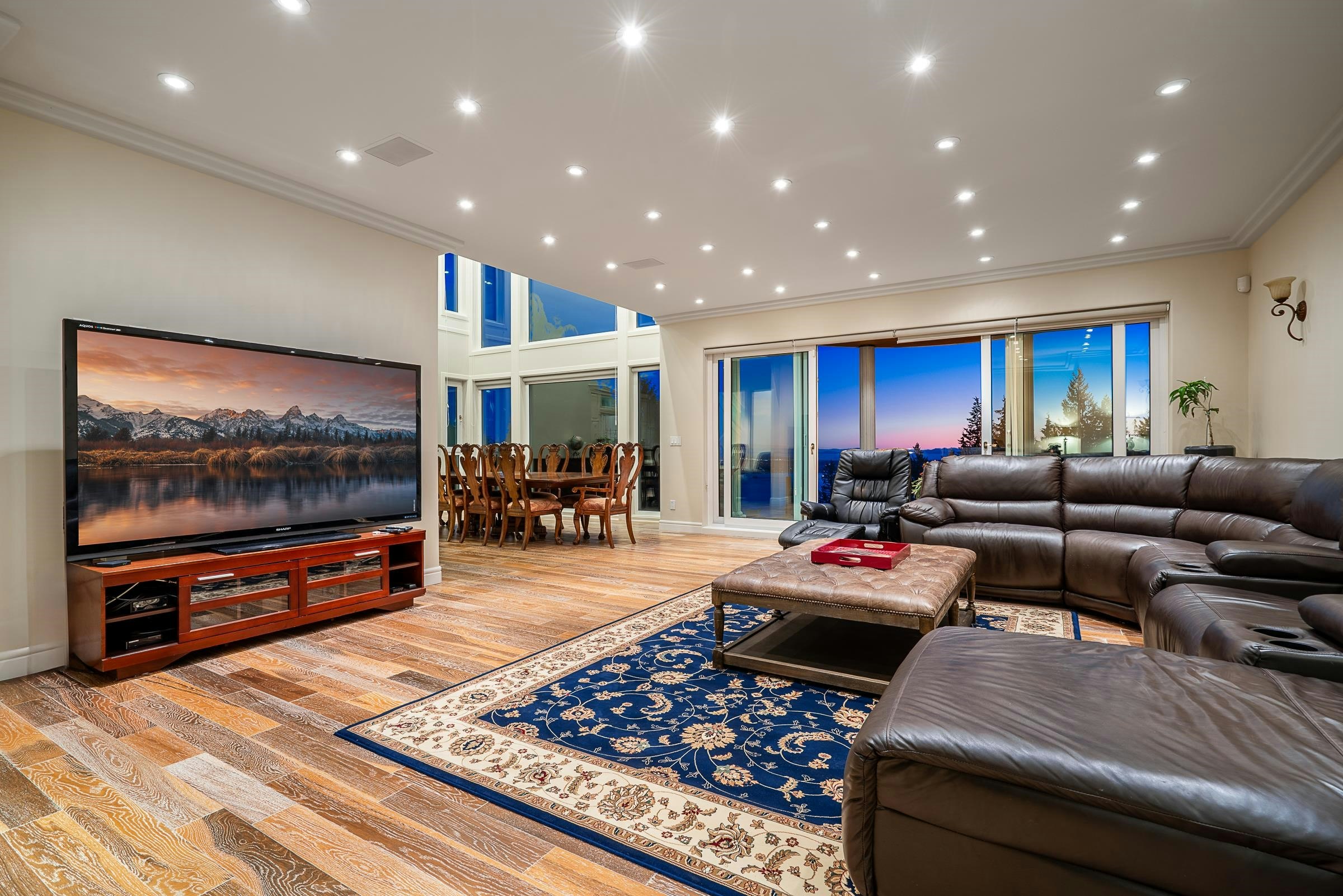 1562 Pinecrest Drive, West Vancouver, BC, V7S 3E8 - 8