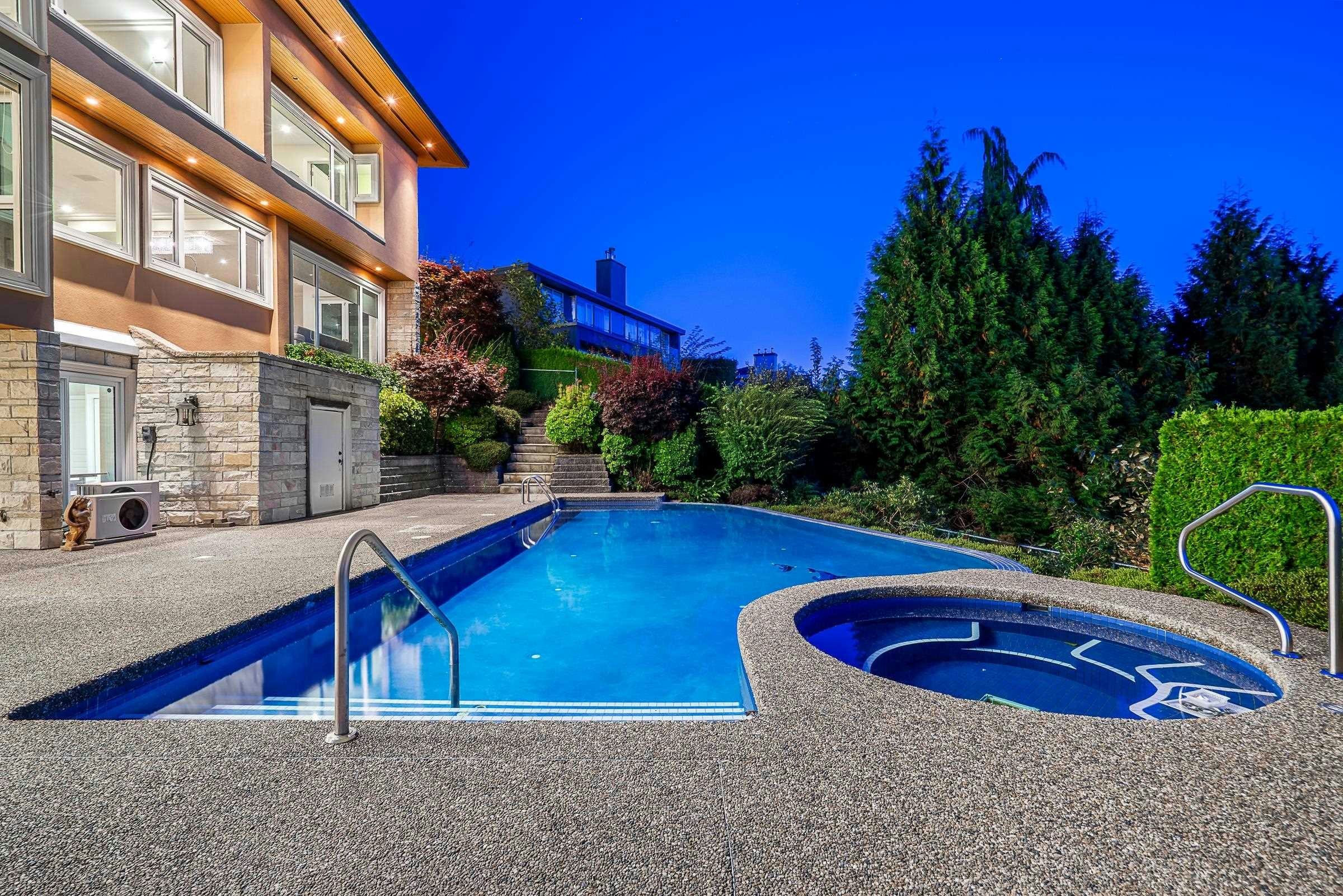 1562 Pinecrest Drive, West Vancouver, BC, V7S 3E8 - 31
