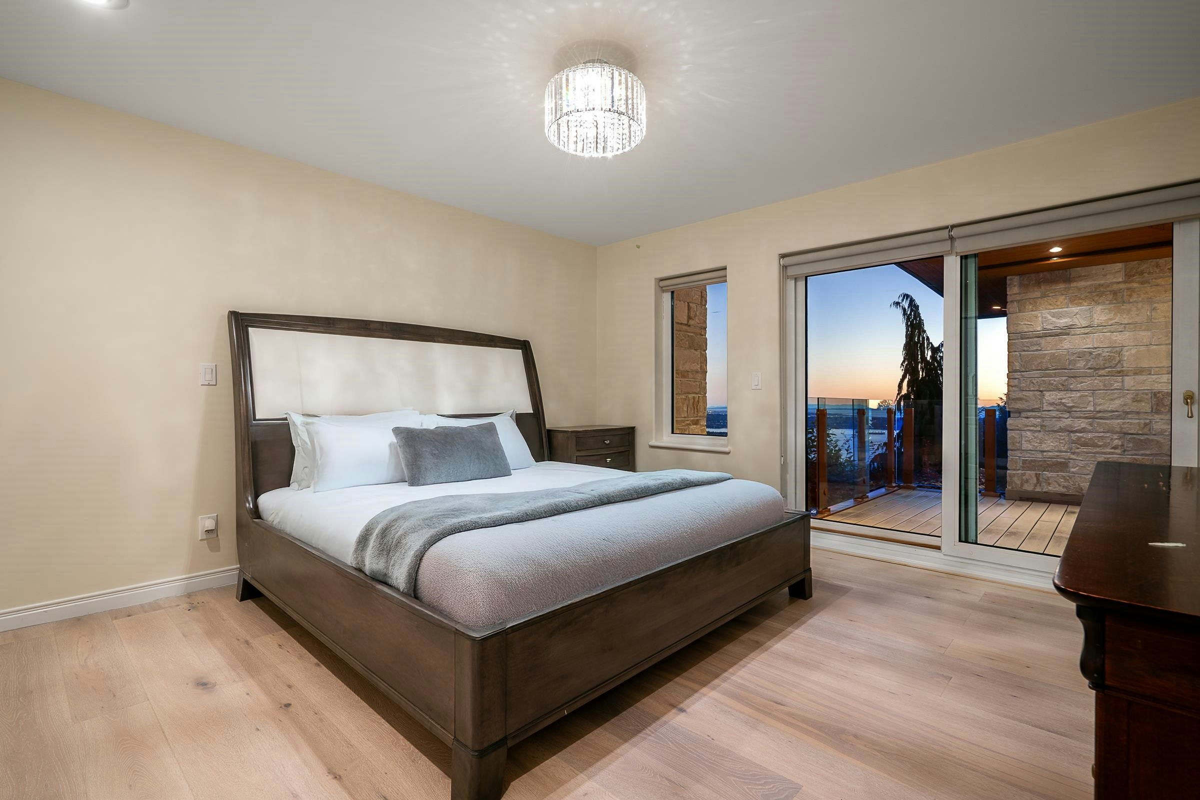 1562 Pinecrest Drive, West Vancouver, BC, V7S 3E8 - 26