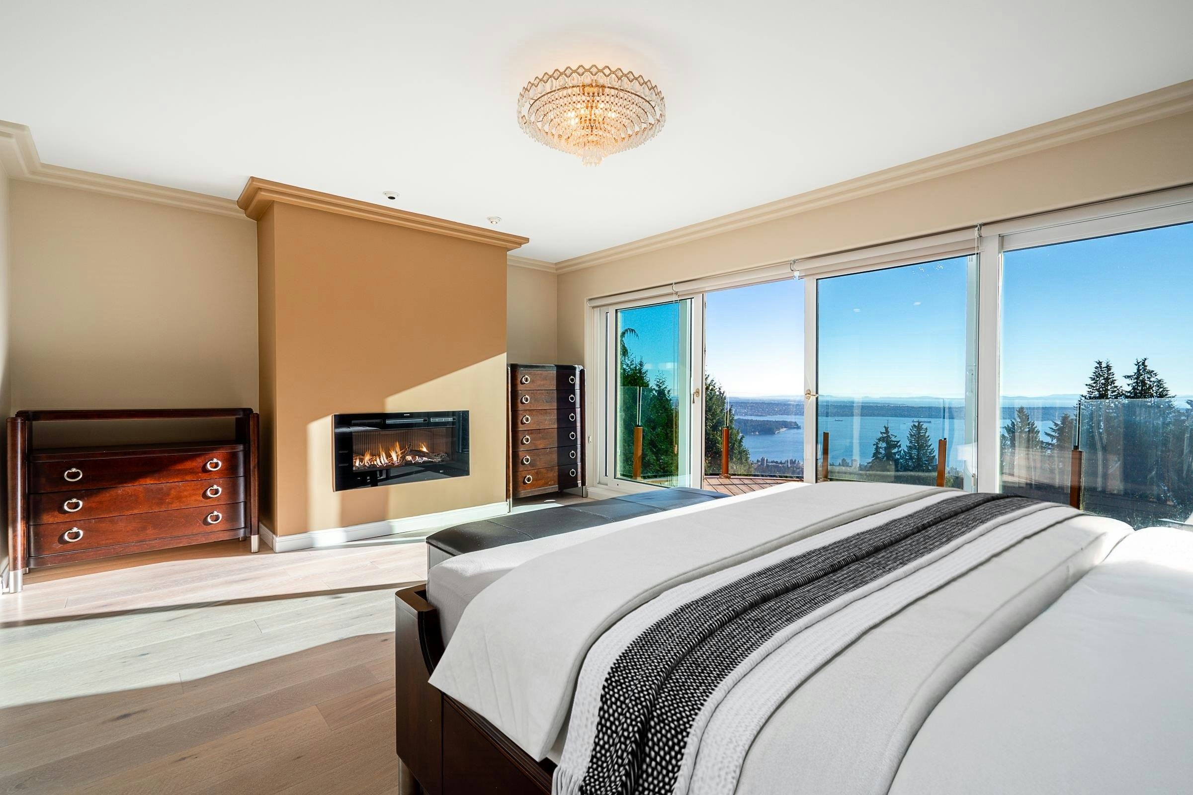 1562 Pinecrest Drive, West Vancouver, BC, V7S 3E8 - 21