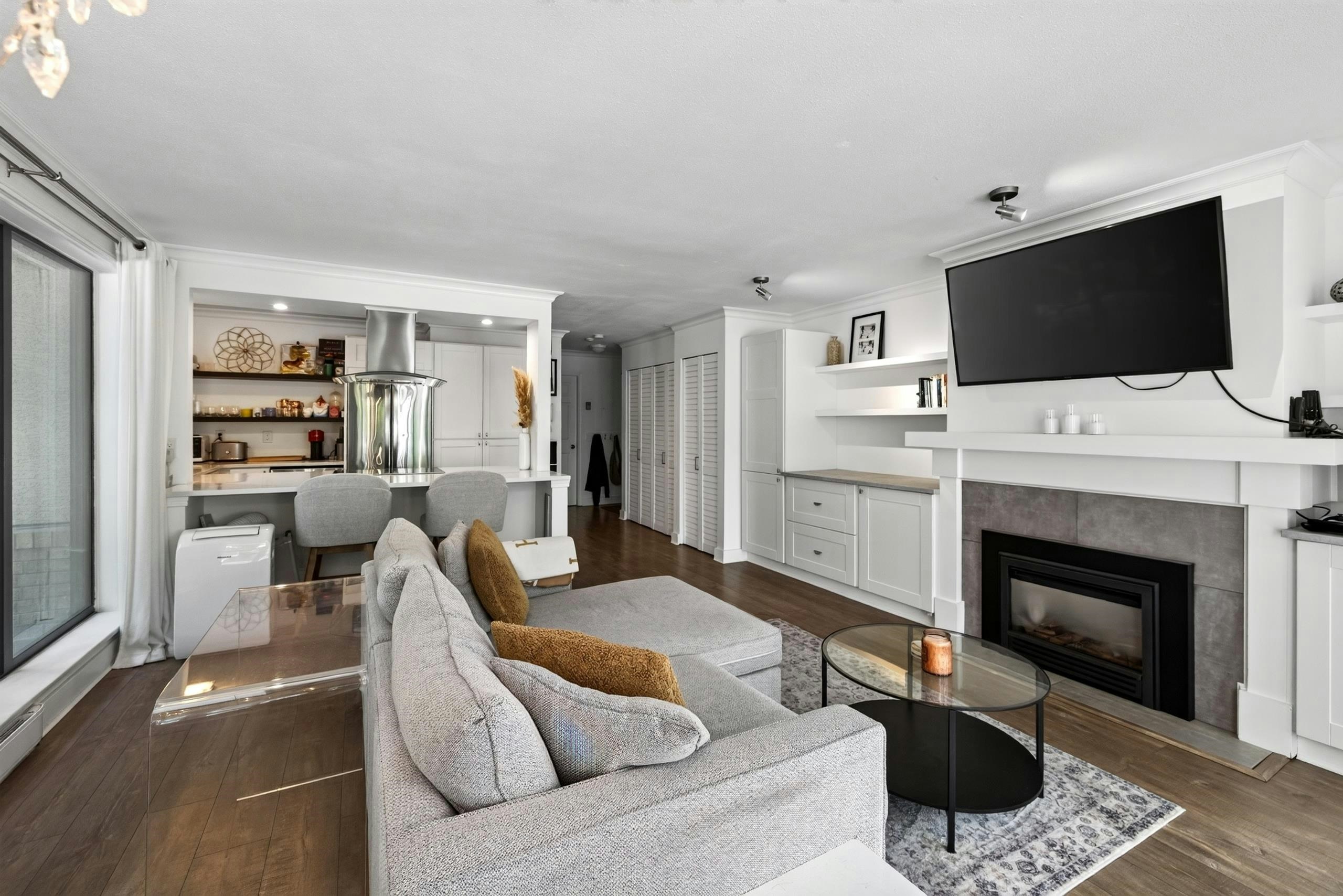101-1702 Chesterfield Avenue - 4