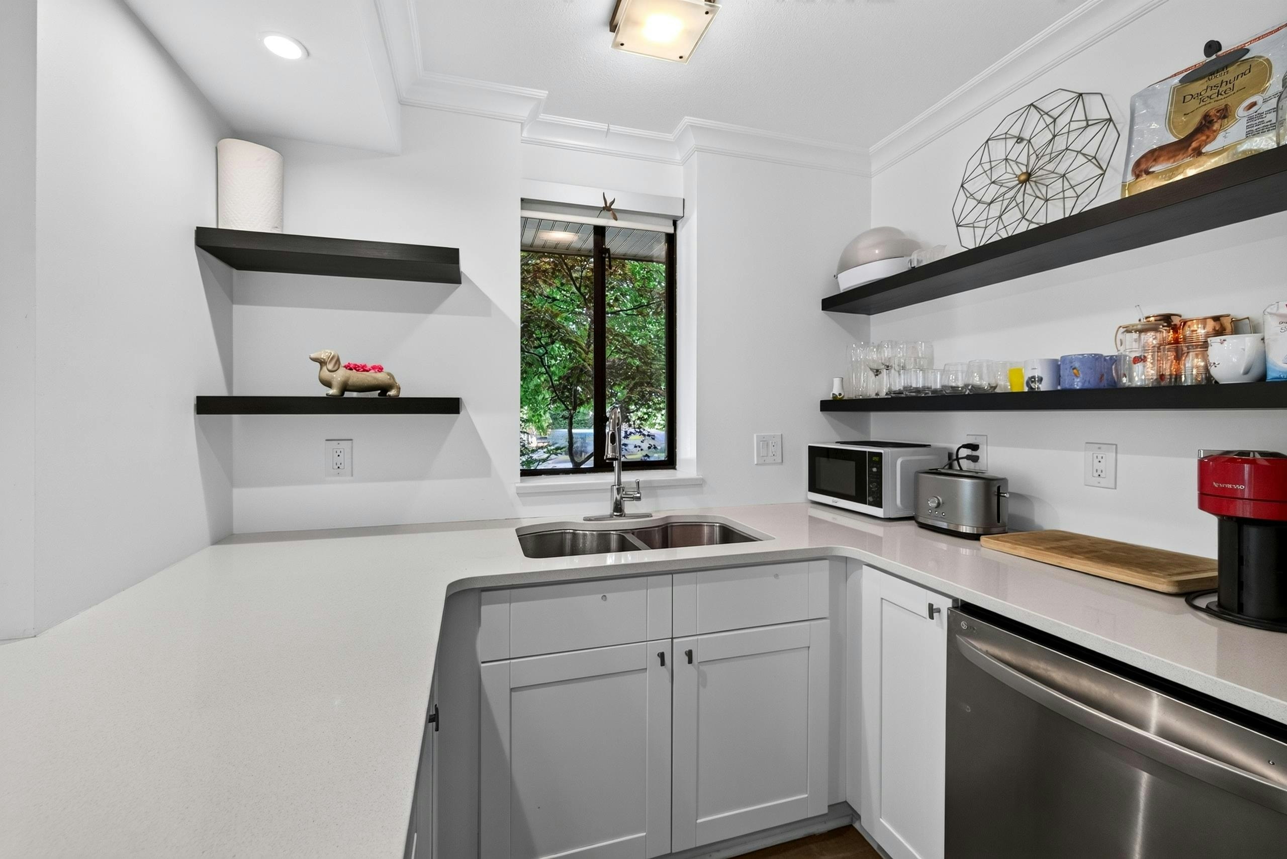 101-1702 Chesterfield Avenue, North Vancouver, BC, V7M 2P1 - 16