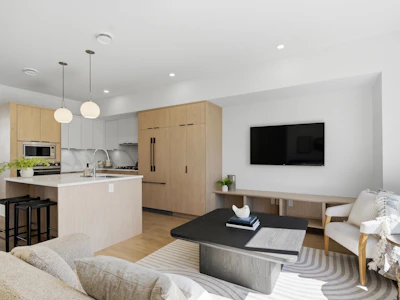 12-5993 143 Street - 2