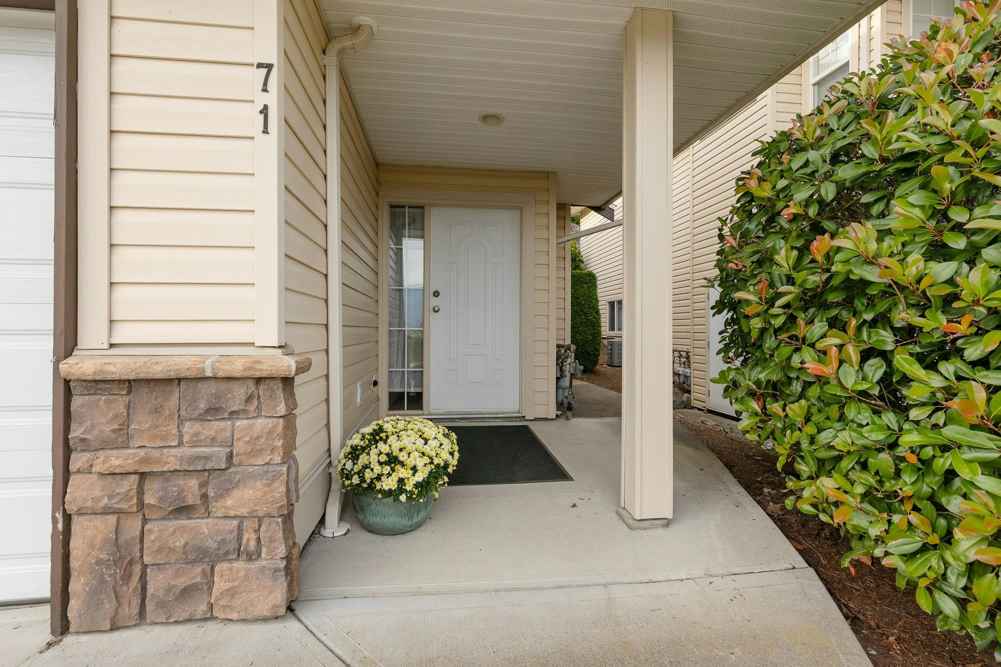 71-8590 Sunrise Drive, Chilliwack, BC, V2R 3Z4 - 8
