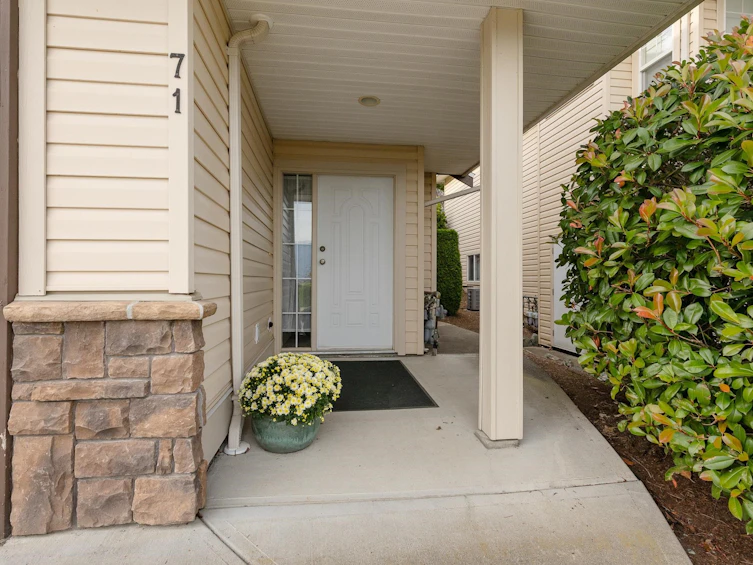 71-8590 Sunrise Drive, Chilliwack, BC, V2R 3Z4 - 8