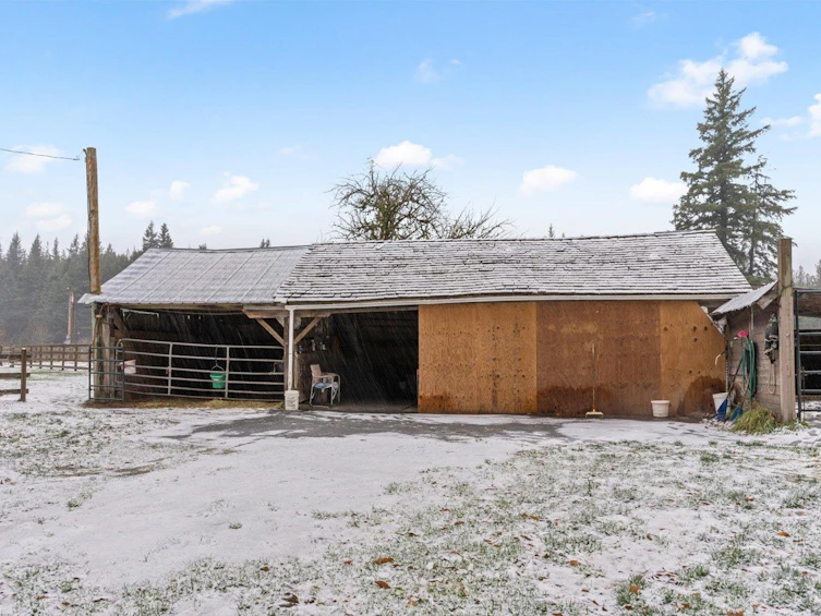 238 Maple Falls Road, Columbia Valley, BC, V2R 4X6 - 4