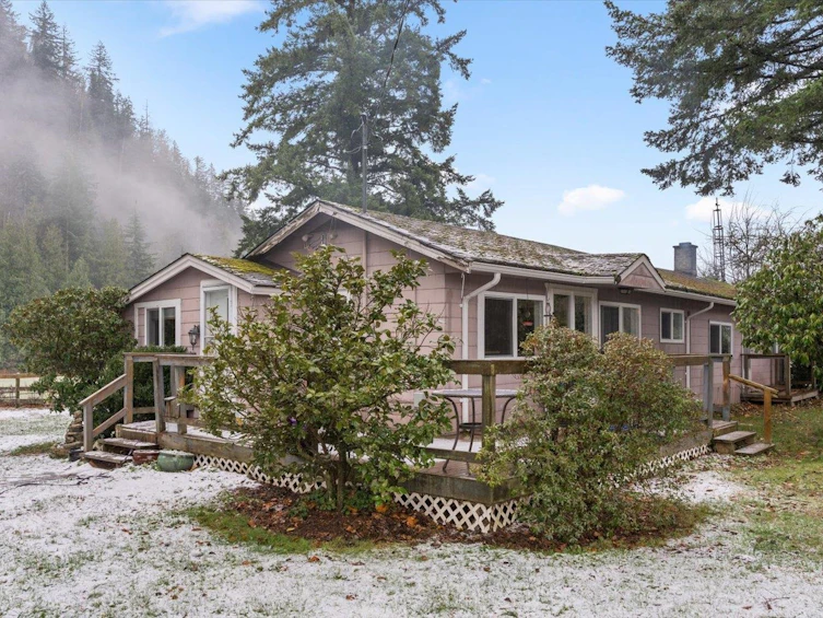 238 Maple Falls Road, Columbia Valley, BC, V2R 4X6 - 7