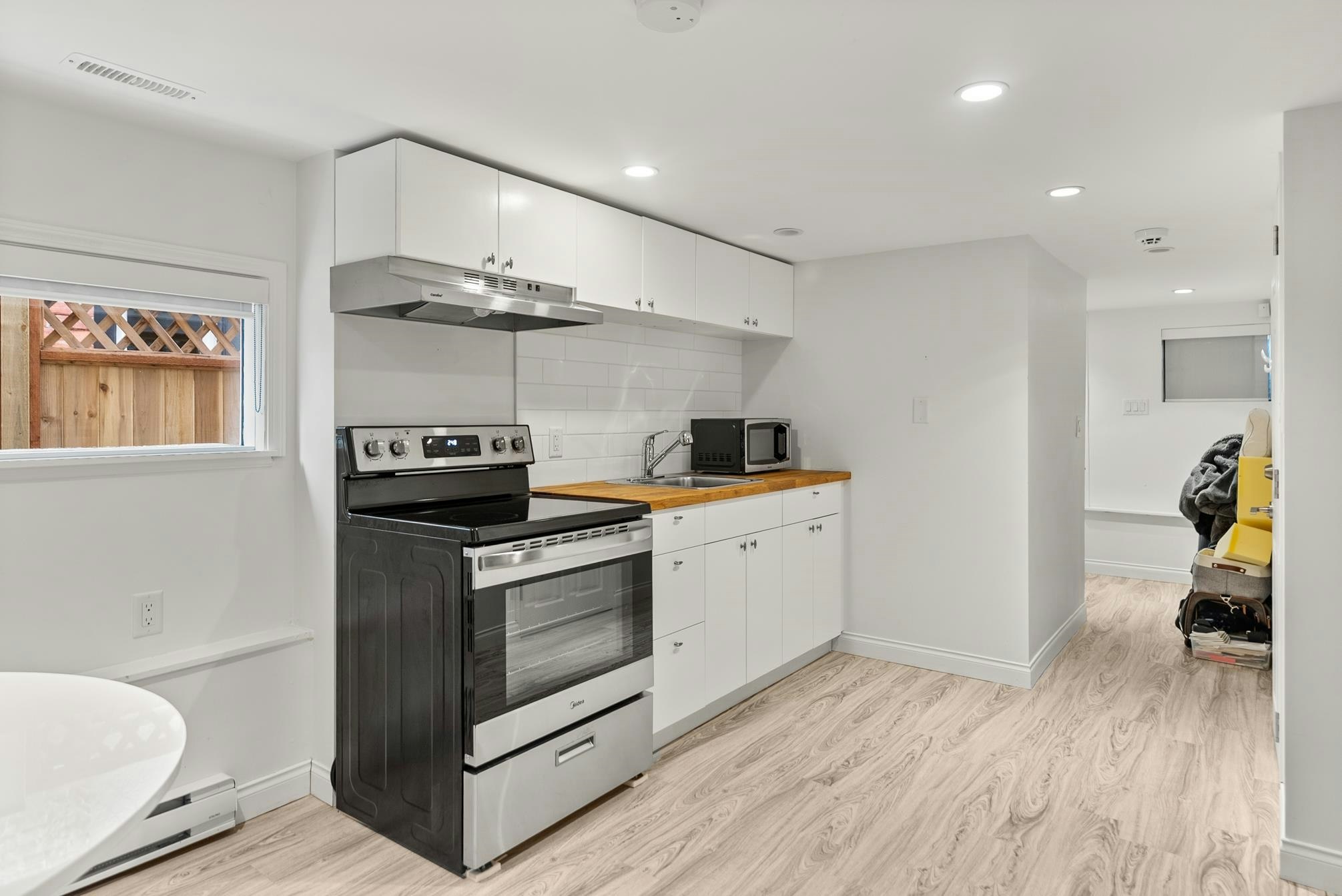 4468 W 14th Avenue, Vancouver, BC, V6R 2Y3 - 31