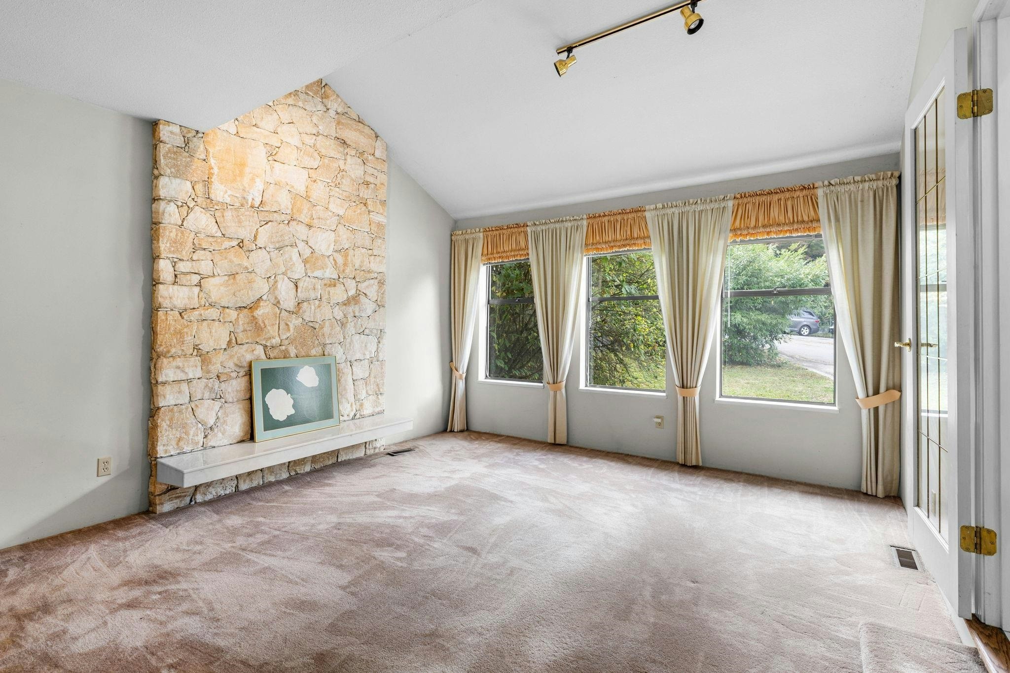 5858 Baffin Place - 5