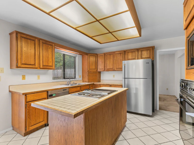 5858 Baffin Place, Burnaby, BC, V5H 3S8 - 16