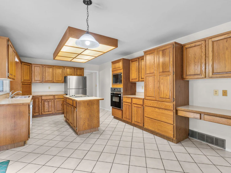5858 Baffin Place, Burnaby, BC, V5H 3S8 - 14