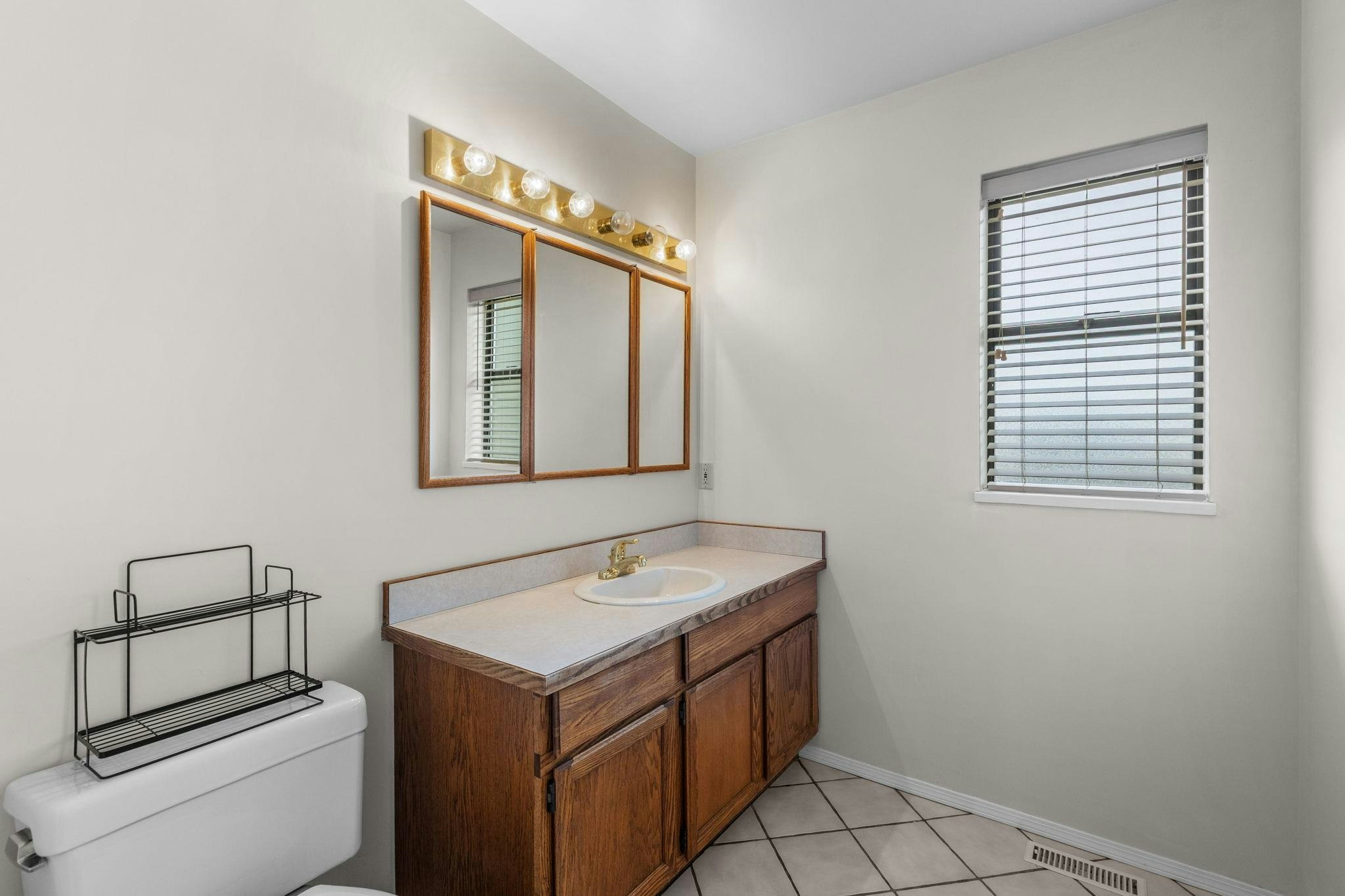 5858 Baffin Place, Burnaby, BC, V5H 3S8 - 17