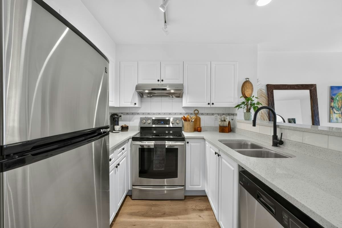 309-760 Kingsway - 3