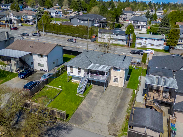 13430 64 Avenue, Surrey, BC, V3W 8V6 - 13