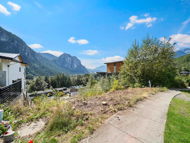 2250 Crumpit Woods Drive, Squamish, BC, V8B 0T6 - 3