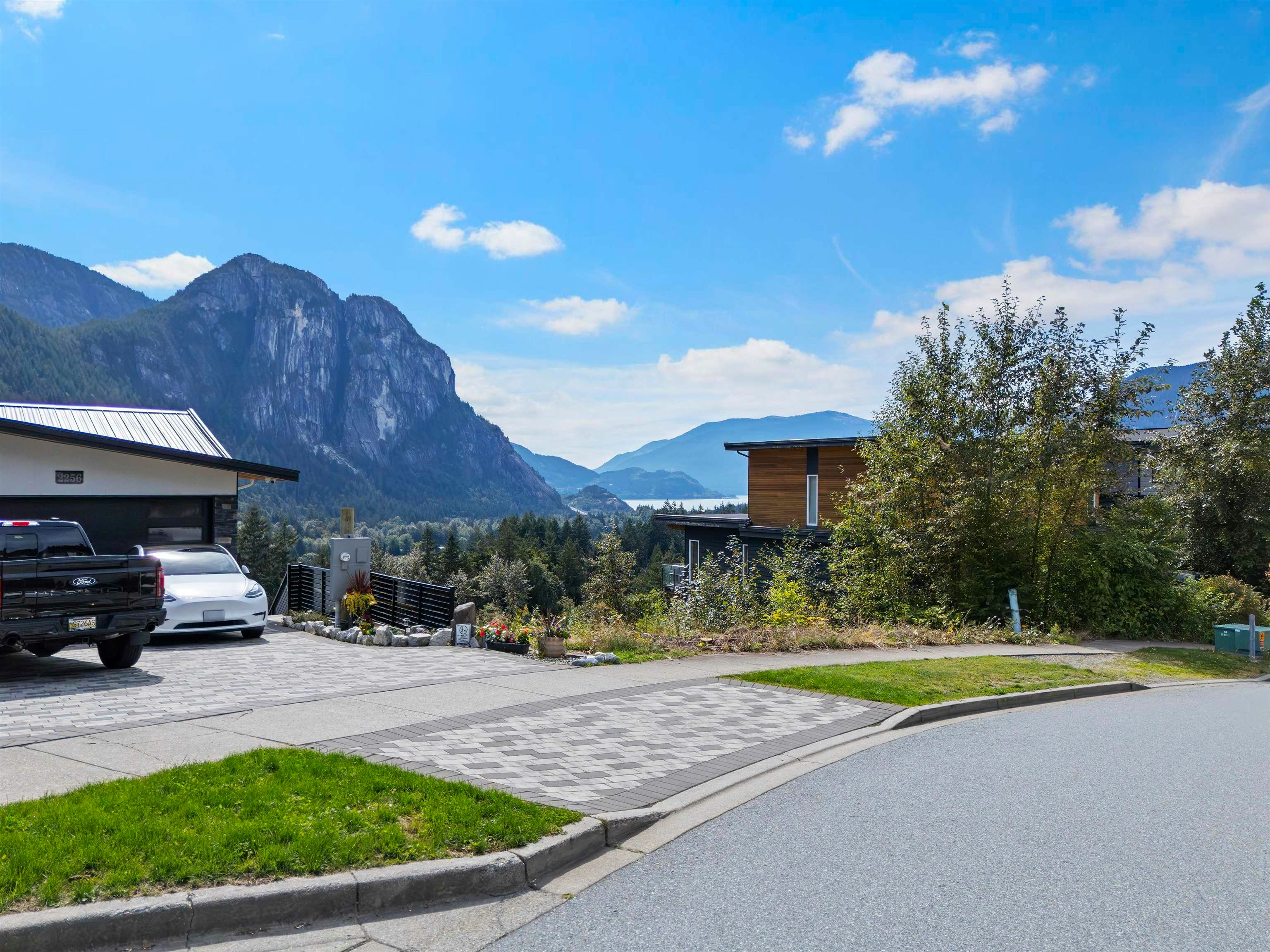 2250 Crumpit Woods Drive, Squamish, BC, V8B 0T6 - 16