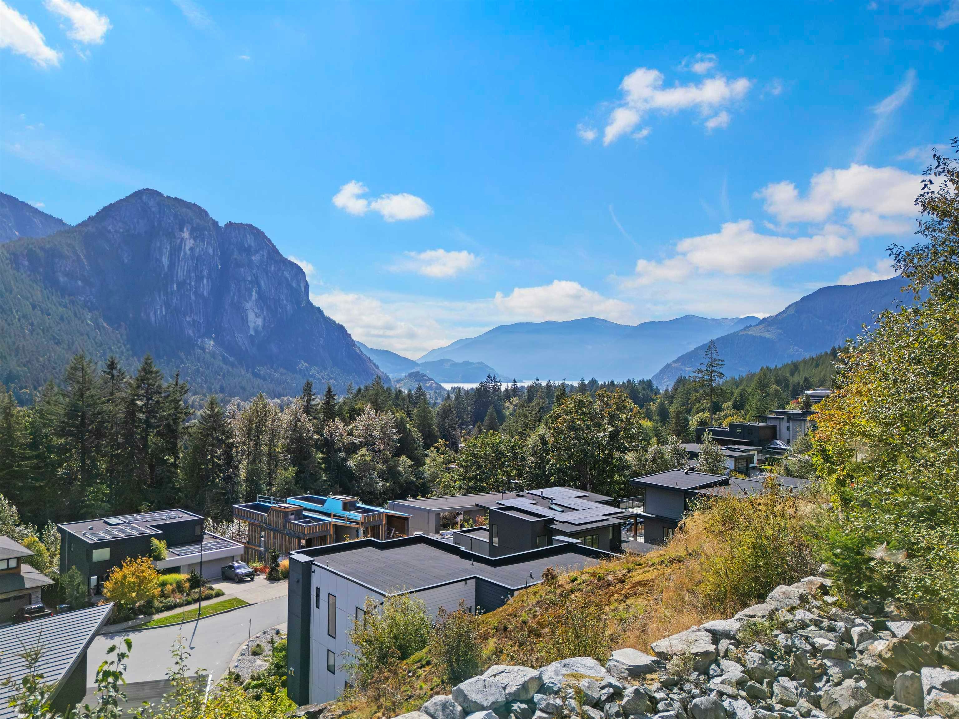 2250 Crumpit Woods Drive, Squamish, BC, V8B 0T6 - 18