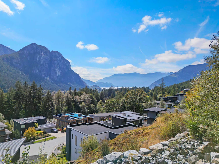 2250 Crumpit Woods Drive, Squamish, BC, V8B 0T6 - 18
