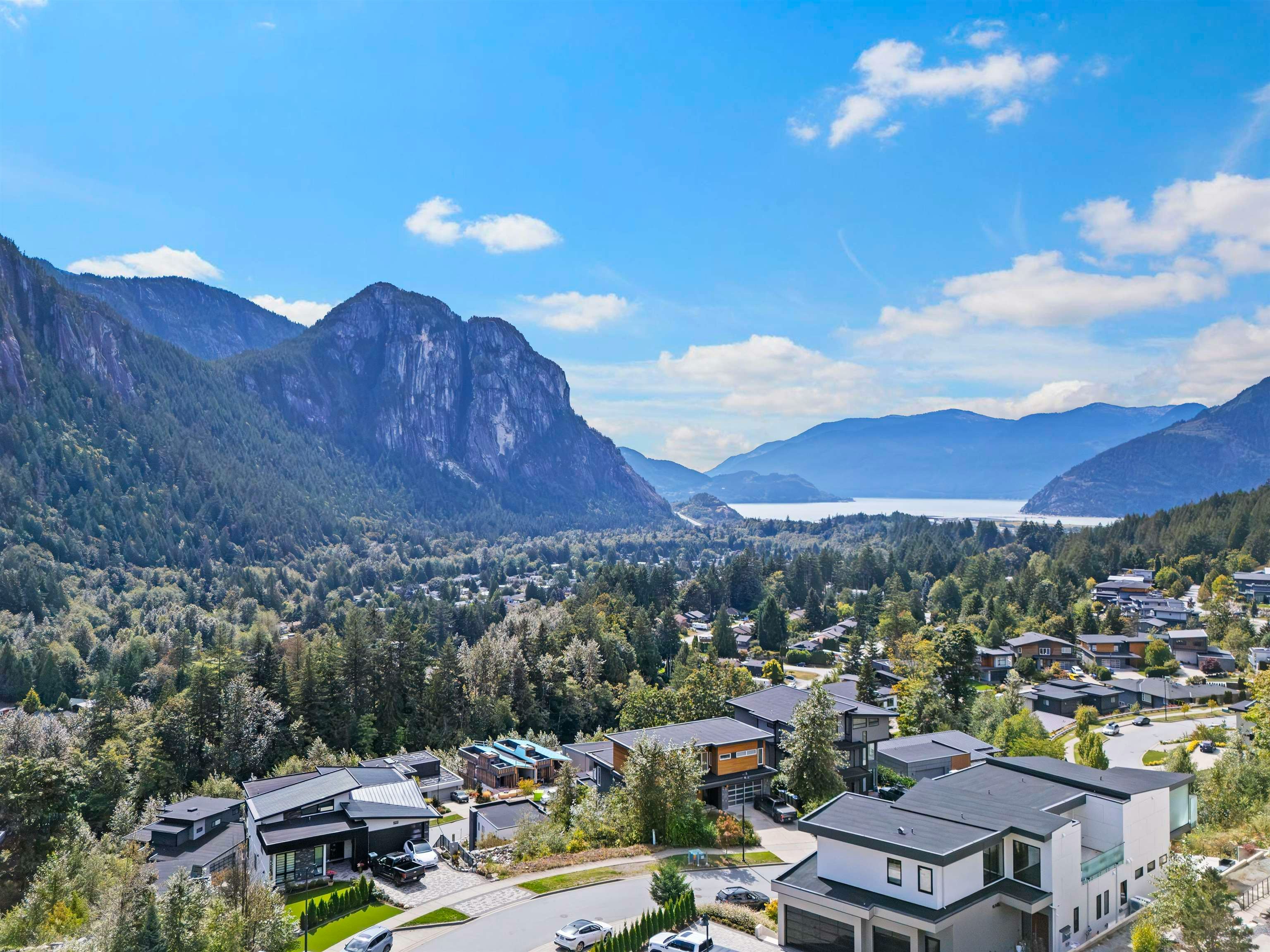 2250 Crumpit Woods Drive, Squamish, BC, V8B 0T6 - 10
