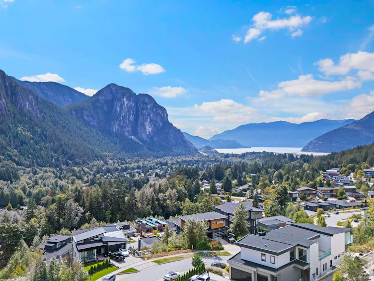2250 Crumpit Woods Drive, Squamish, BC, V8B 0T6 - 10