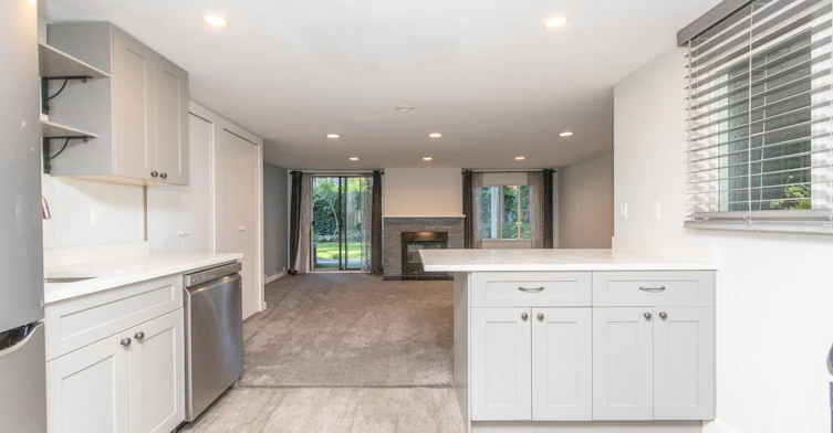 Suite-2673 Woodbine Drive, North Vancouver, BC, V7R 2R7 - 13