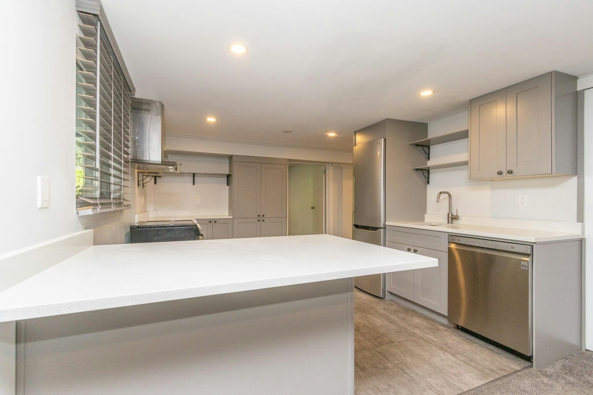 Suite-2673 Woodbine Drive, North Vancouver, BC, V7R 2R7 - 8