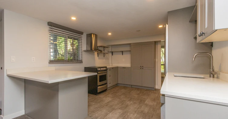 Suite-2673 Woodbine Drive, North Vancouver, BC, V7R 2R7 - 9