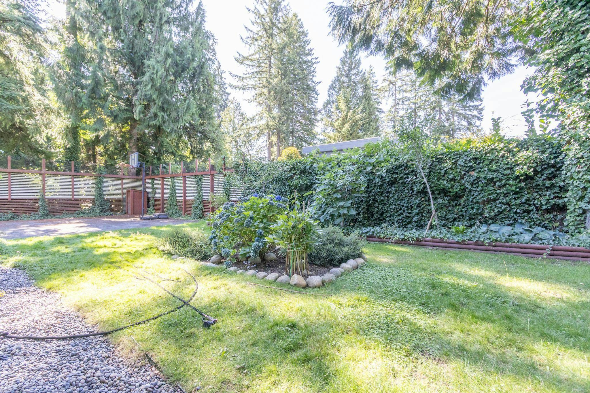 Suite-2673 Woodbine Drive, North Vancouver, BC, V7R 2R7 - 22