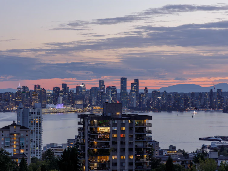 1005-135 E 13th Street, North Vancouver, BC, V7L 0J8
