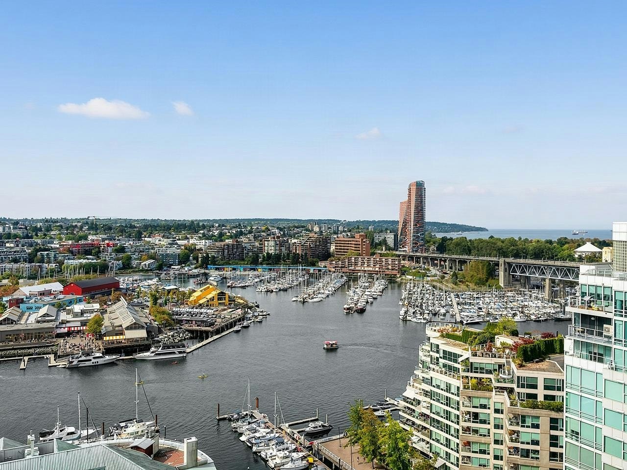 2106-1500 Howe Street, Vancouver, BC, V6Z 2N1